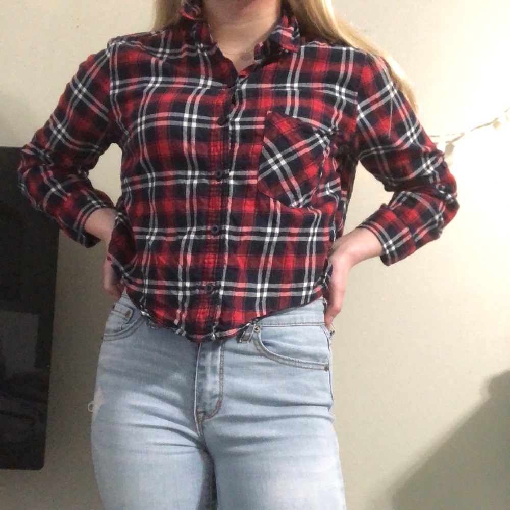 Button up - Picture 3 of 3